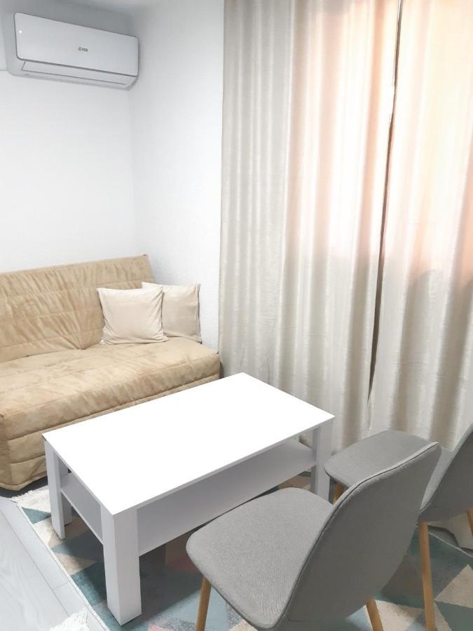 Апартаменти Apartman-Stan Na Dan -Stolac Екстер'єр фото